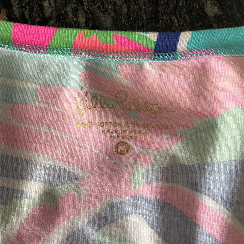 Lilly Pulitzer Vibrant Pink and Blue V-Neck Tee - Picture 3 of 4